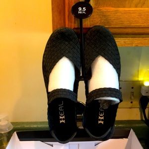 New Heal Elite Black Shoes sz 8.5—9